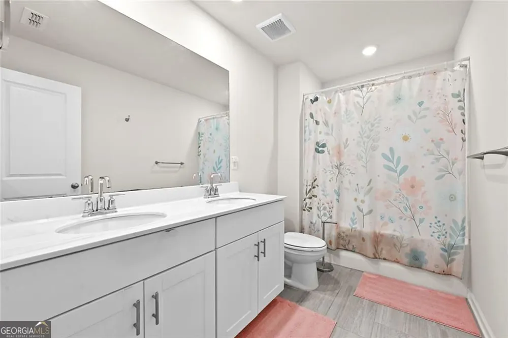 4939 Dufour DR Lilburn, GA 30047