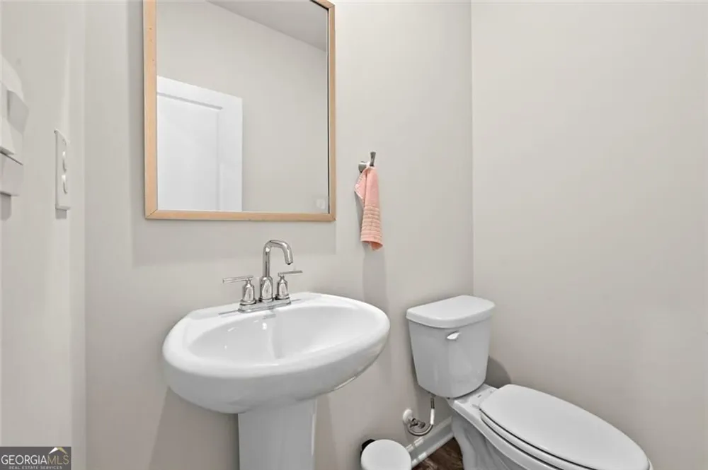 4939 Dufour DR Lilburn, GA 30047