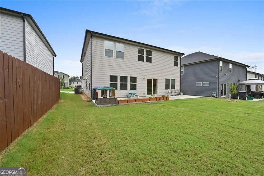 4939 Dufour DR Lilburn, GA 30047