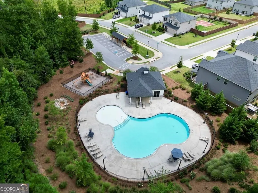 4939 Dufour DR Lilburn, GA 30047