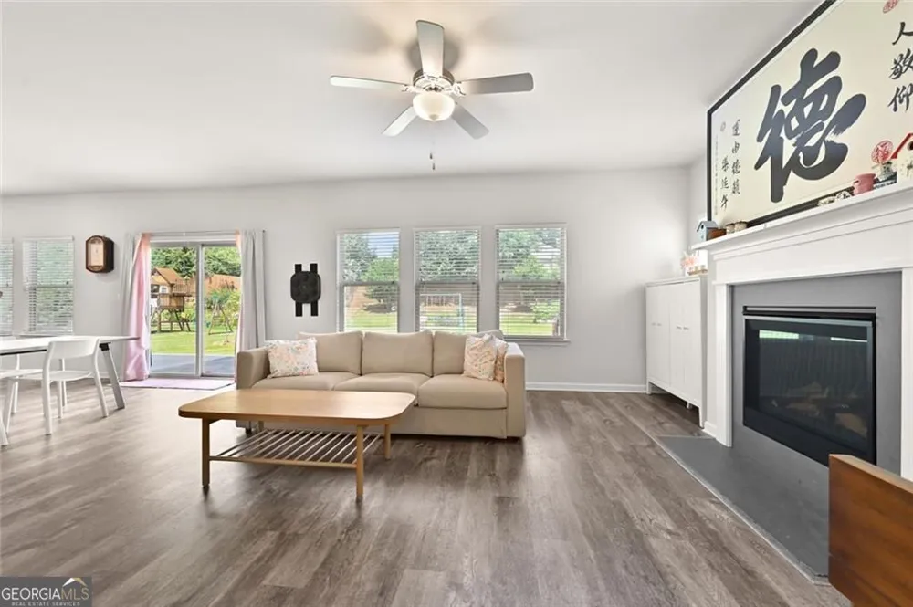 4939 Dufour DR Lilburn, GA 30047