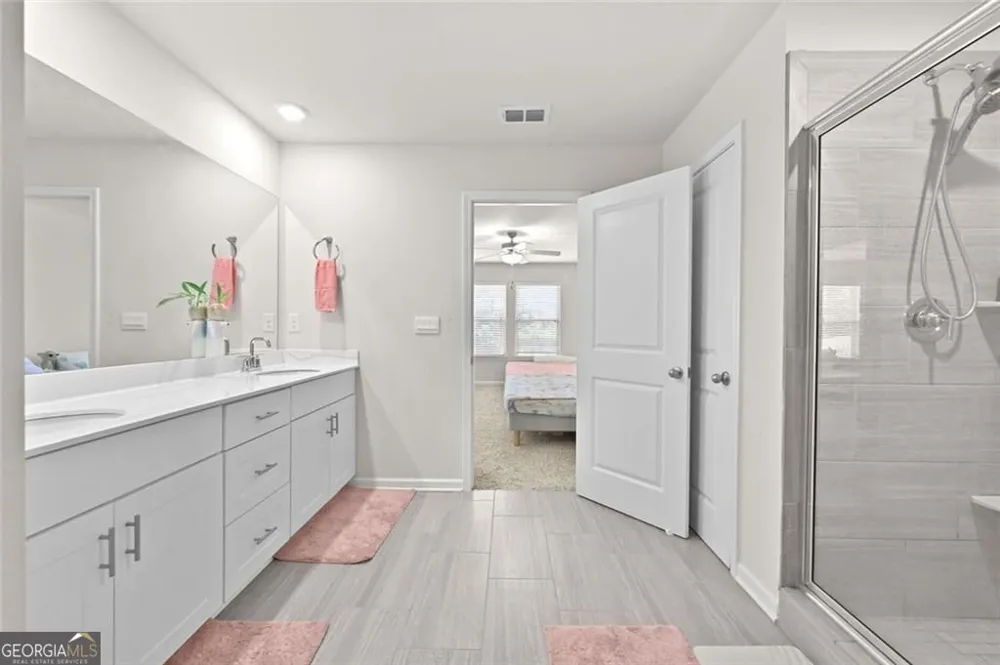 4939 Dufour DR Lilburn, GA 30047