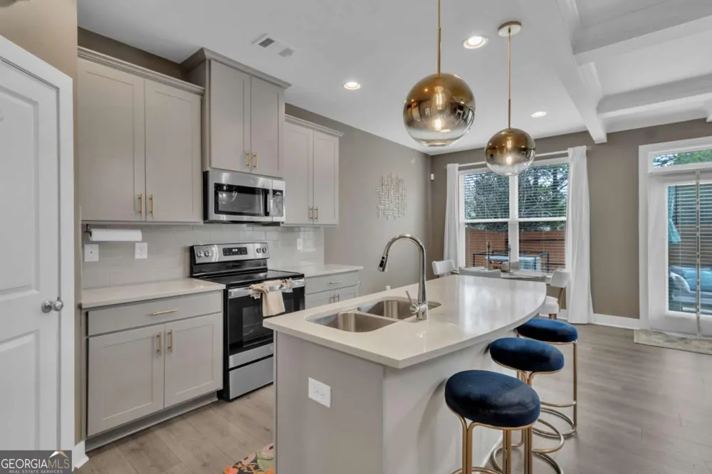 7689 Baron RD Fairburn, GA 30213