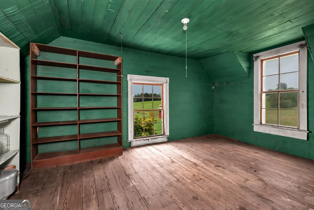 4041 Ada ST Blue Ridge, GA 30513