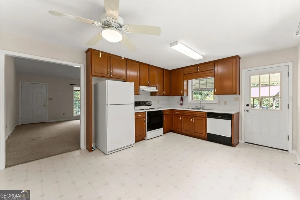 5740 Thompson Bridge RD Murrayville, GA 30564