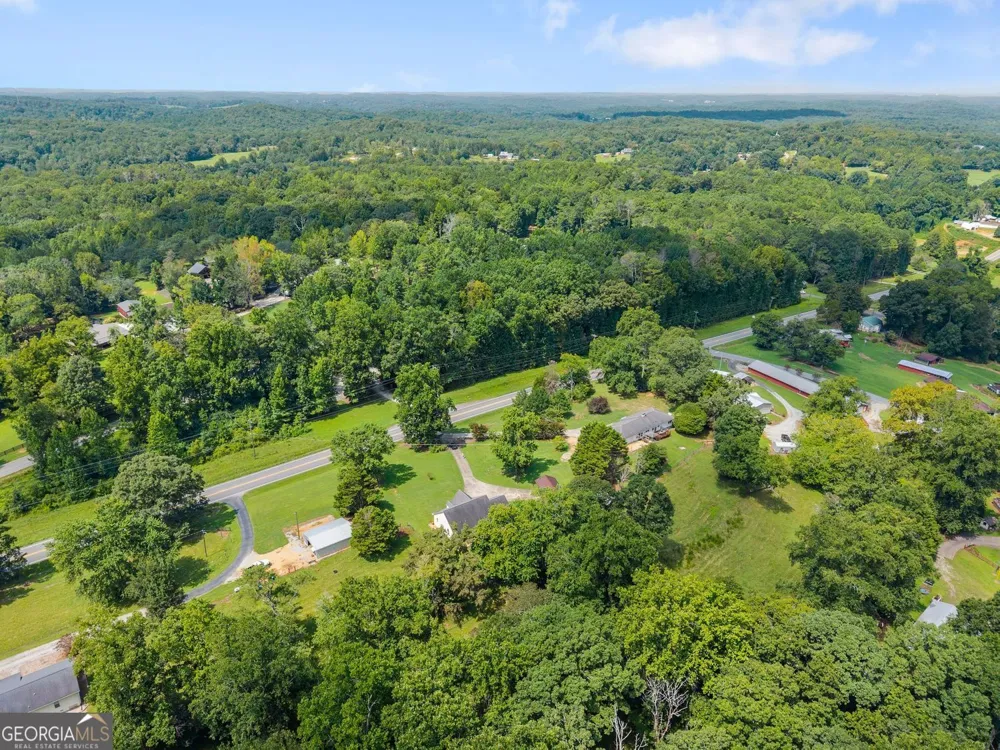 5740 Thompson Bridge RD Murrayville, GA 30564
