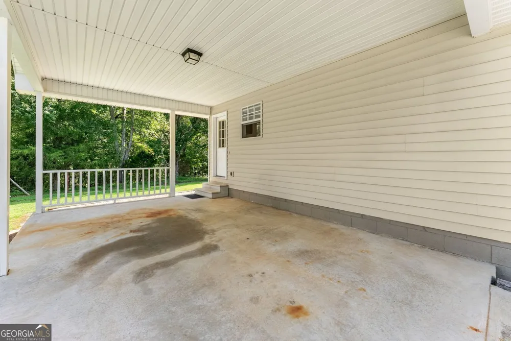 5740 Thompson Bridge RD Murrayville, GA 30564