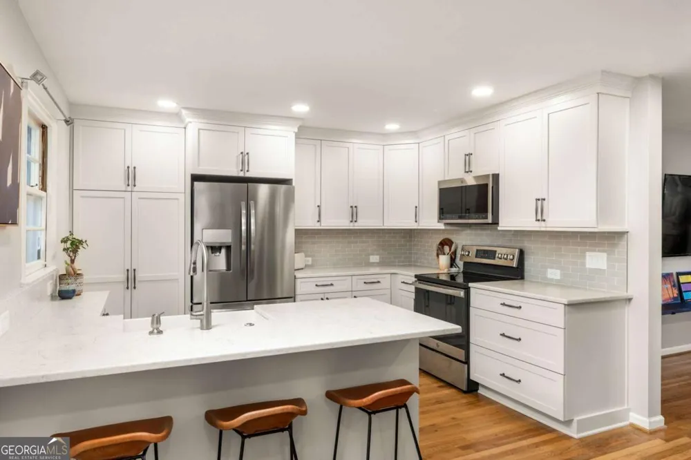 811 Whelchel Decatur, GA 30033