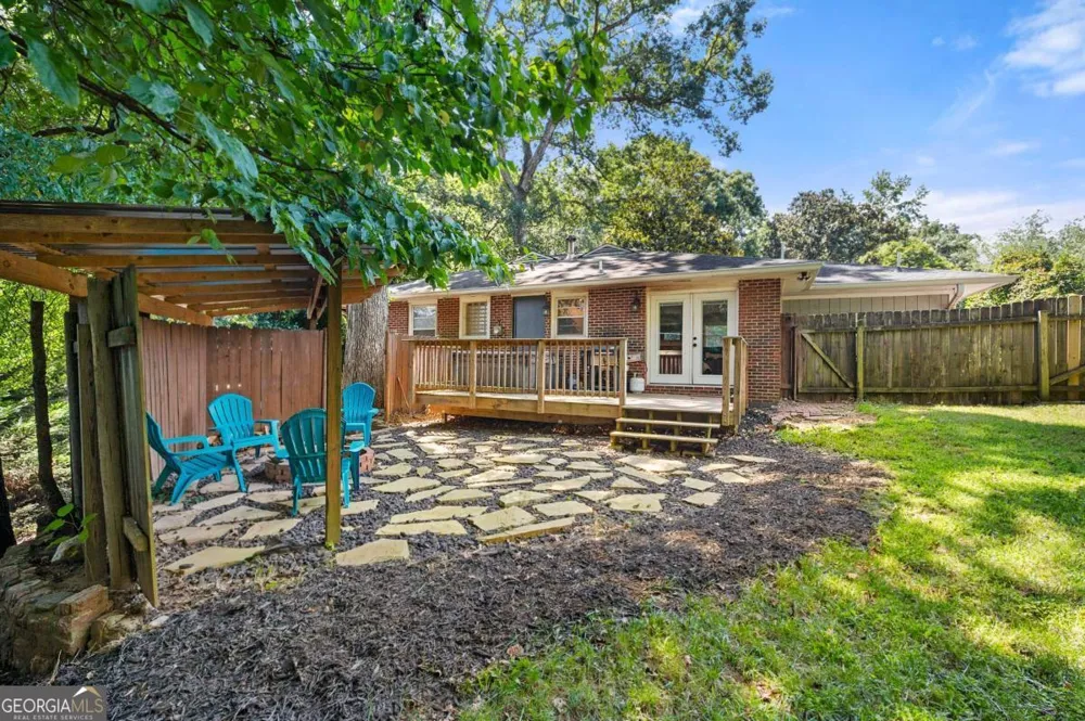 811 Whelchel Decatur, GA 30033