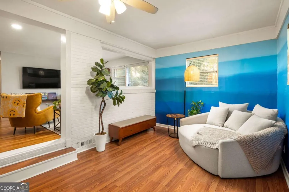811 Whelchel Decatur, GA 30033