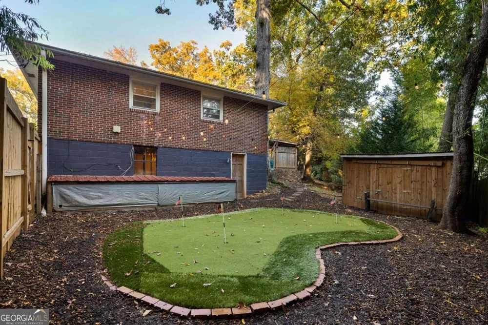 811 Whelchel Decatur, GA 30033