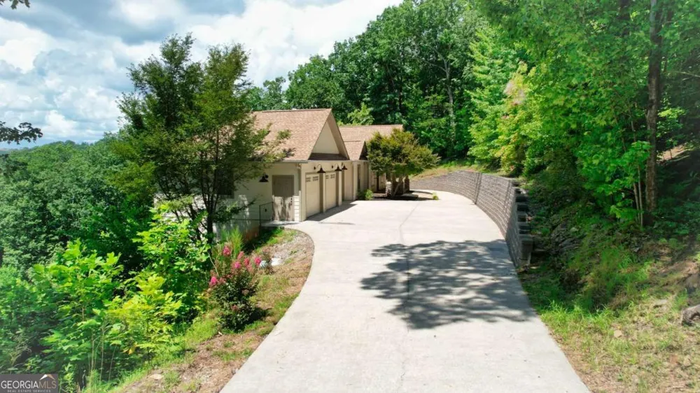 271 Highlands DR Clarkesville, GA 30523