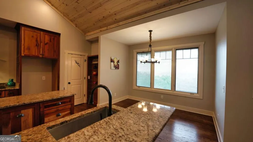 271 Highlands DR Clarkesville, GA 30523