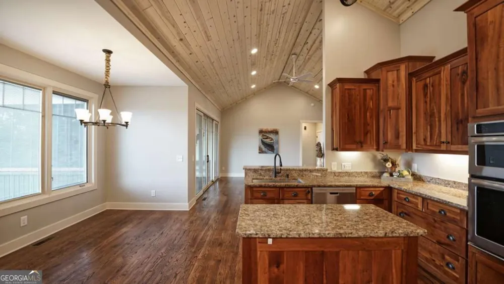 271 Highlands DR Clarkesville, GA 30523