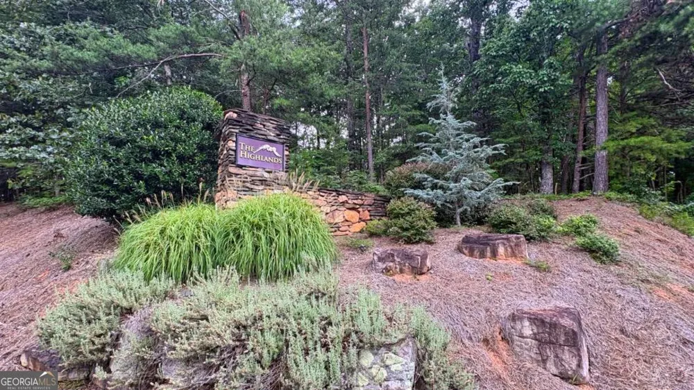 271 Highlands DR Clarkesville, GA 30523
