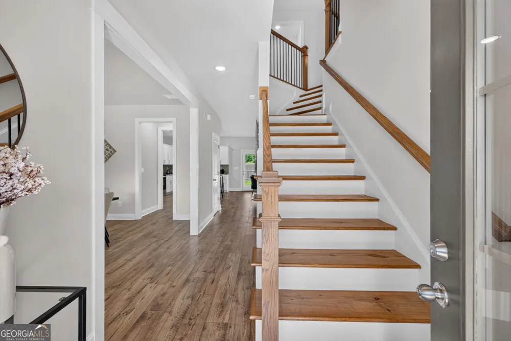 922 Homepark CIR Buford, GA 30518