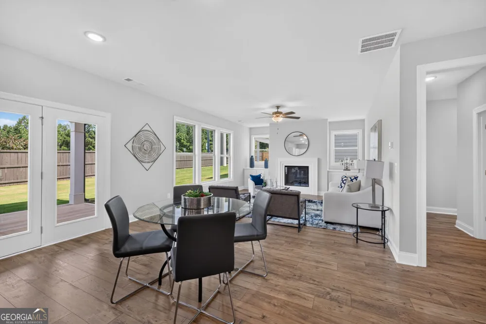 922 Homepark CIR Buford, GA 30518