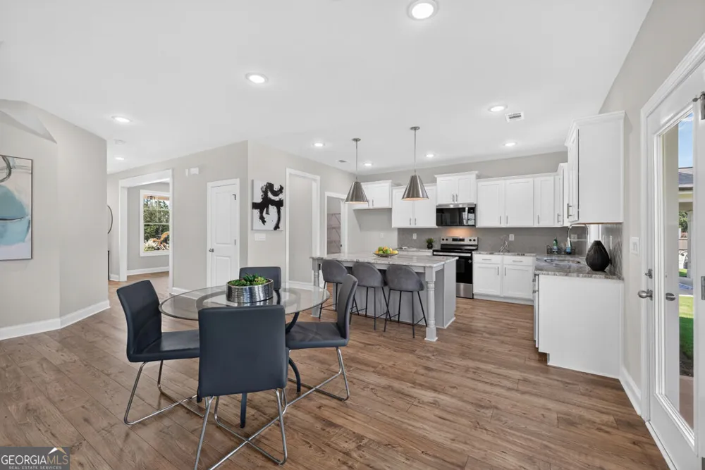 922 Homepark CIR Buford, GA 30518