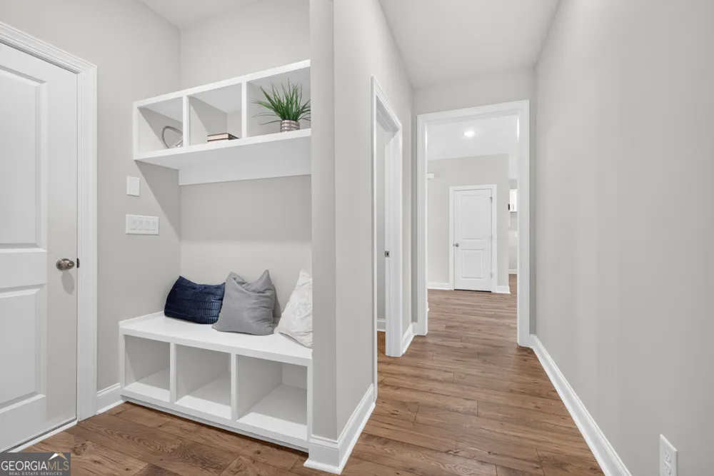 922 Homepark CIR Buford, GA 30518