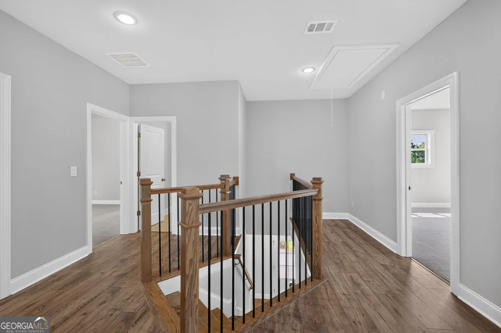922 Homepark CIR Buford, GA 30518