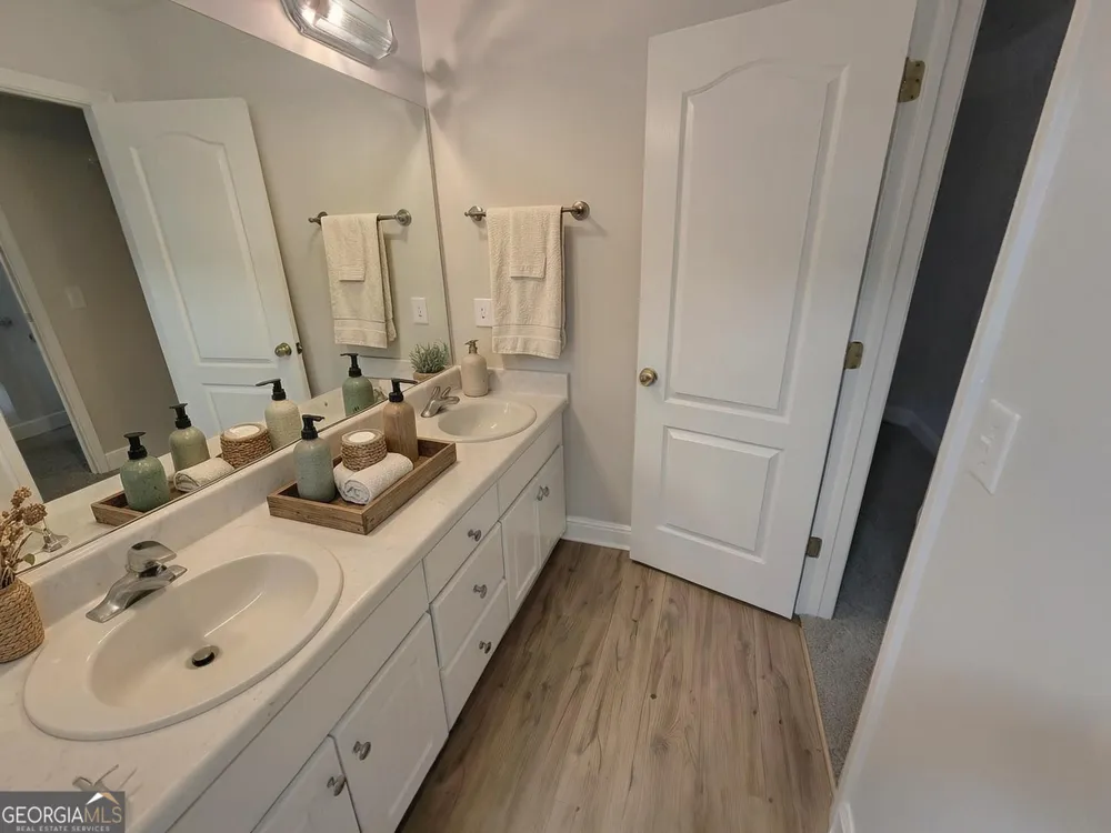 250 Jordan PL Fayetteville, GA 30215