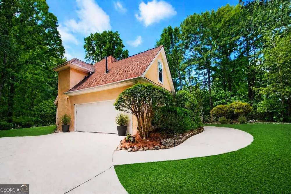 250 Jordan PL Fayetteville, GA 30215