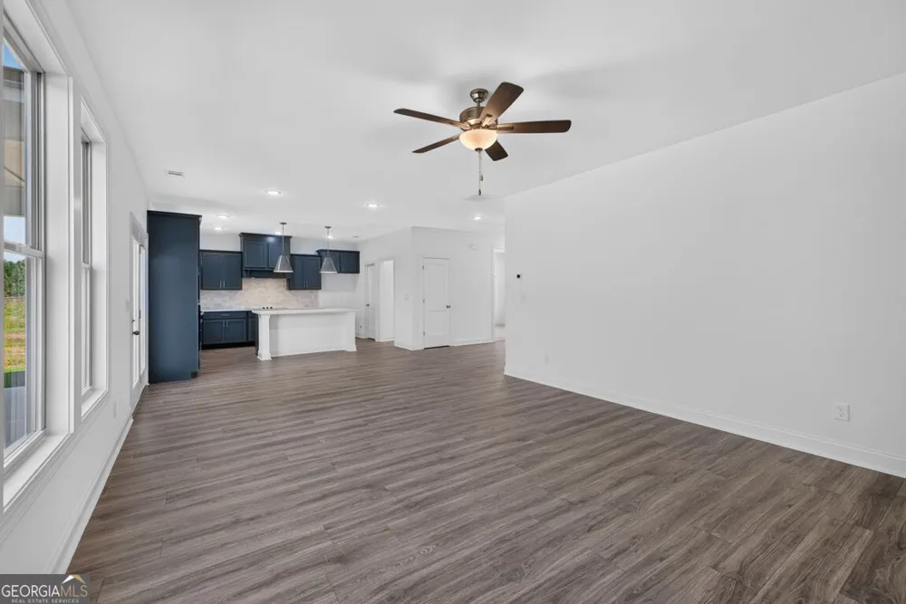 982 Homepark CIR Buford, GA 30518