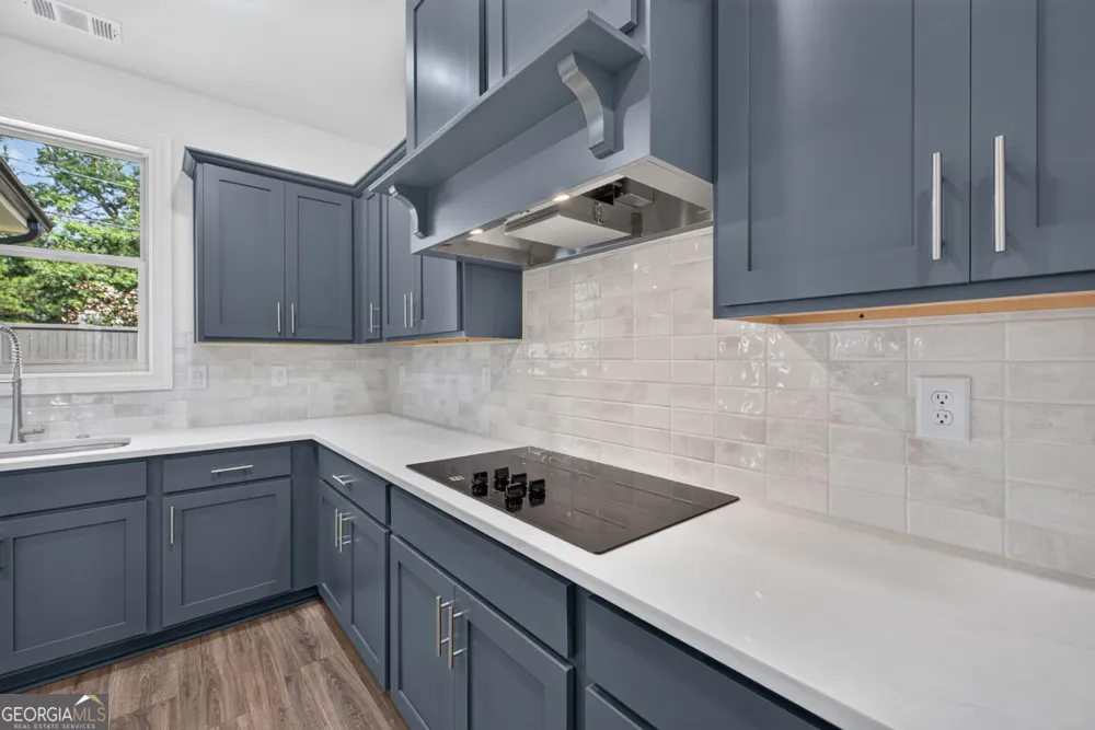 982 Homepark CIR Buford, GA 30518