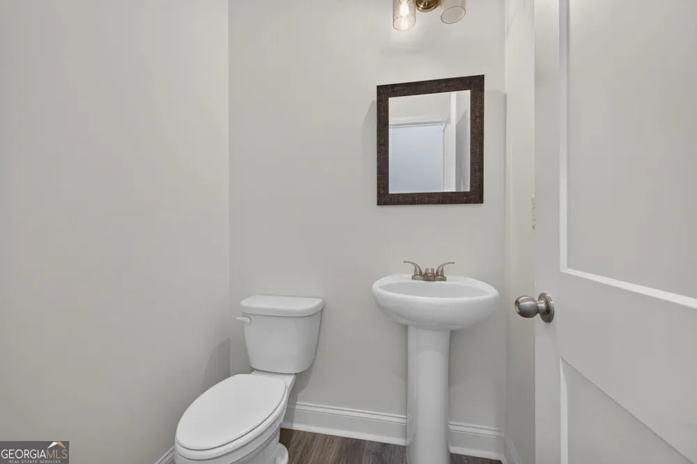 982 Homepark CIR Buford, GA 30518