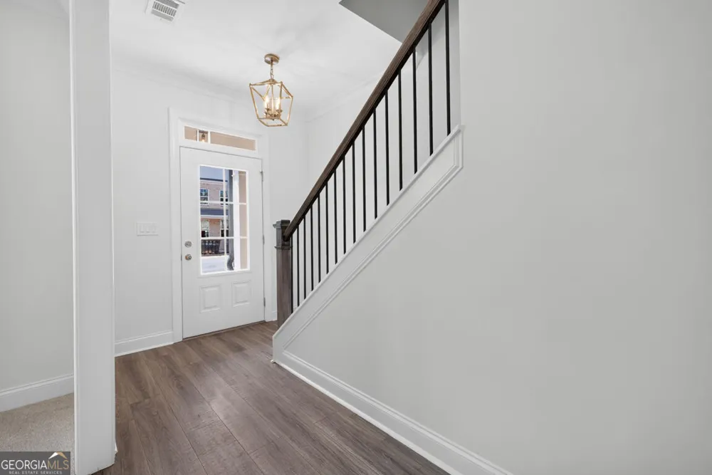 982 Homepark CIR Buford, GA 30518