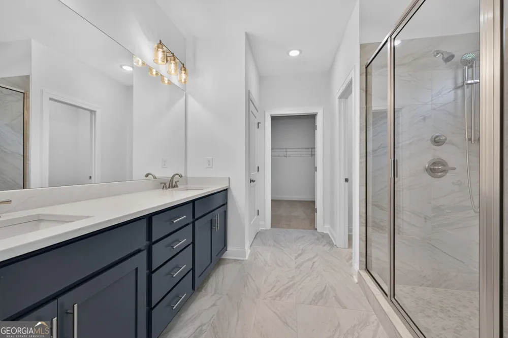 982 Homepark CIR Buford, GA 30518