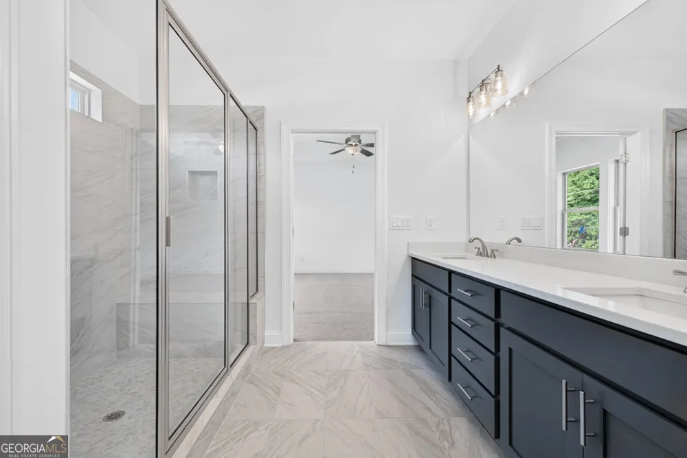 982 Homepark CIR Buford, GA 30518
