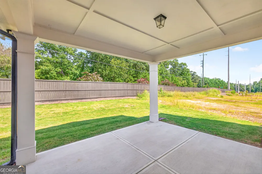 982 Homepark CIR Buford, GA 30518