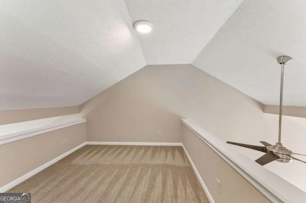 1047 Kennesborough RD NW Kennesaw, GA 30144
