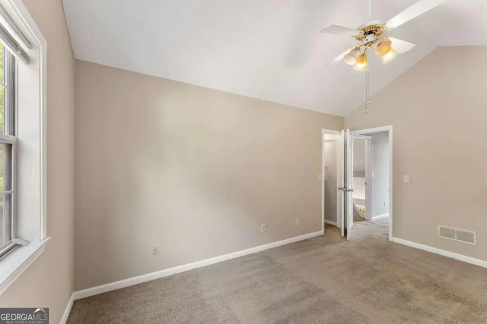 1047 Kennesborough RD NW Kennesaw, GA 30144