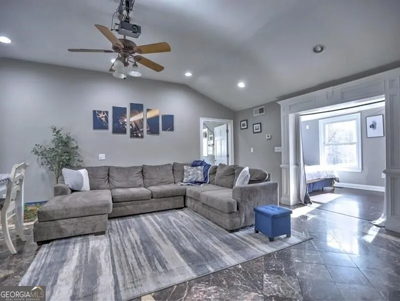 3932 Shoemaker CT Marietta, GA 30062