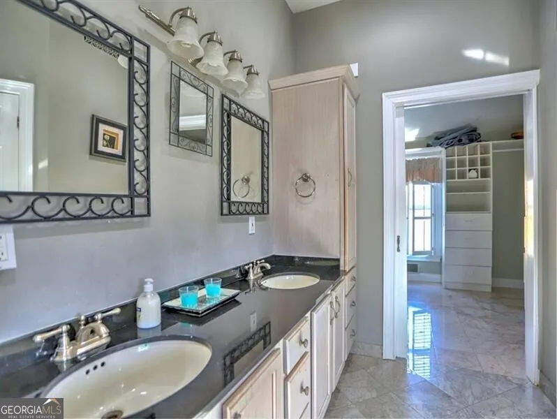 3932 Shoemaker CT Marietta, GA 30062