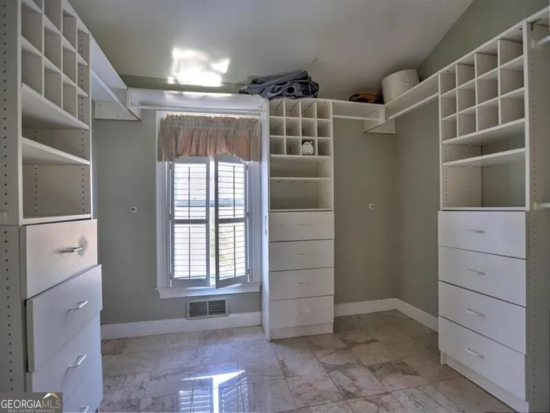 3932 Shoemaker CT Marietta, GA 30062