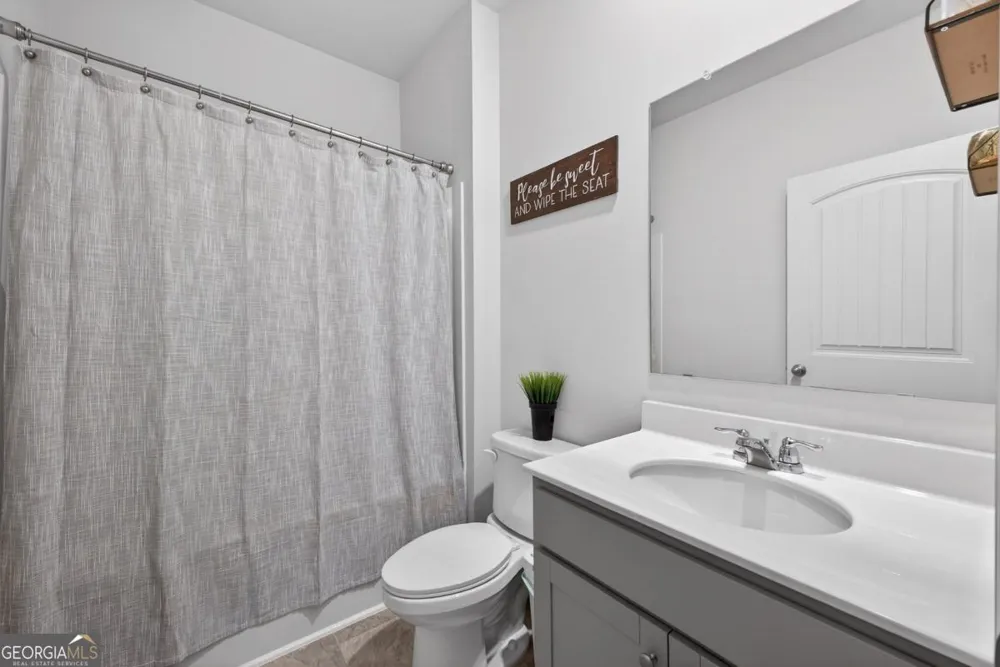 7566 Jennadee DR Fairburn, GA 30213