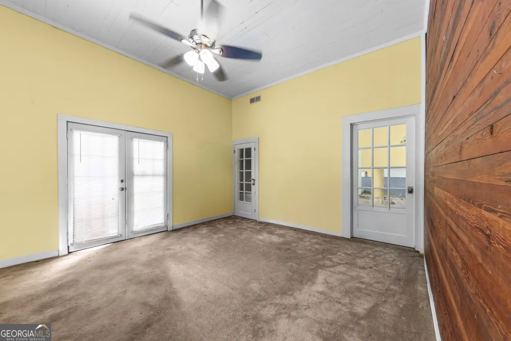 1047 Dixie RD Covington, GA 30014