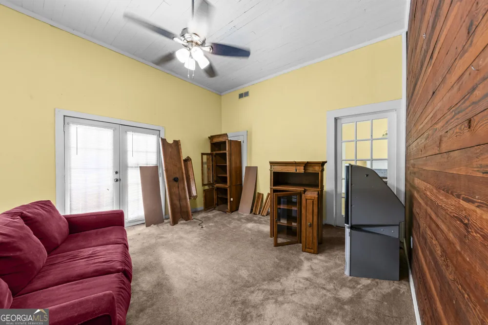 1047 Dixie RD Covington, GA 30014
