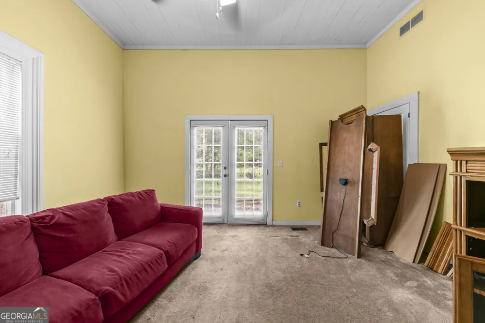 1047 Dixie RD Covington, GA 30014