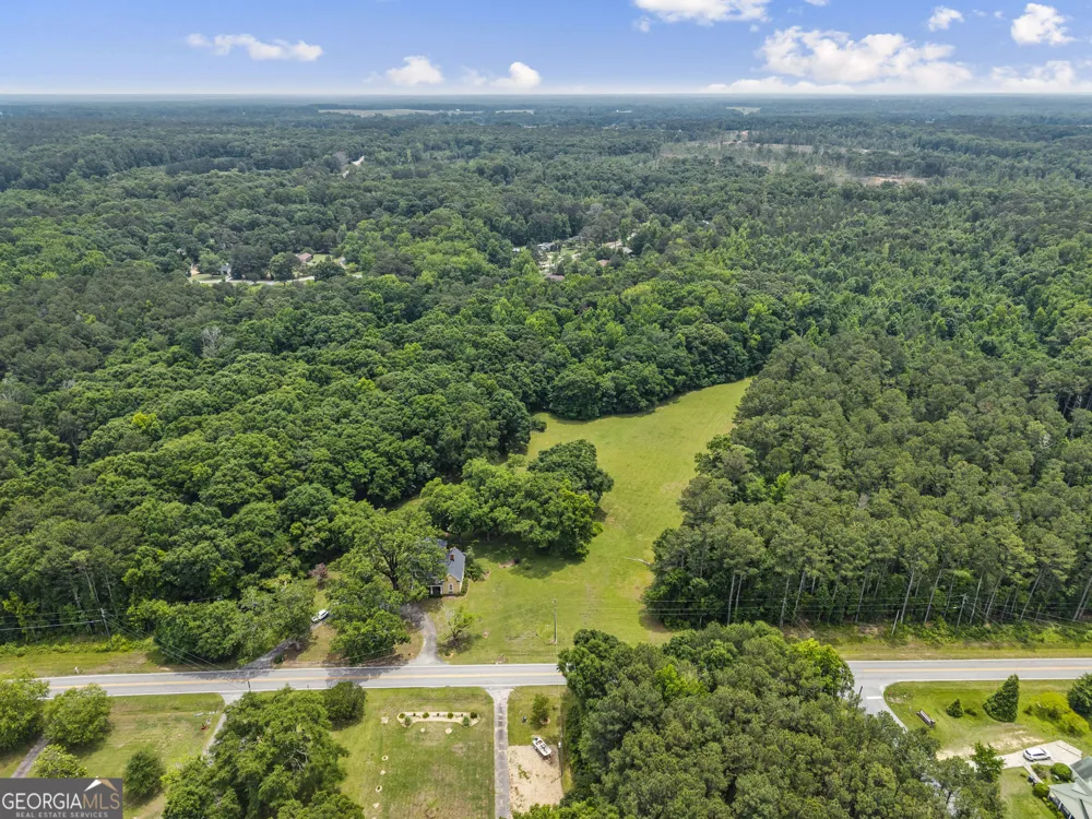 1047 Dixie RD Covington, GA 30014