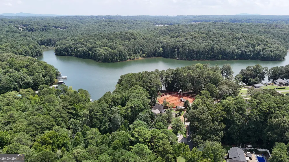 935 Pine CIR Woodstock, GA 30189
