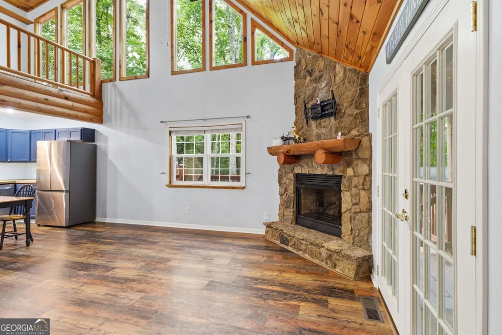 680 Hawthorne Ln Murphy, NC 28906