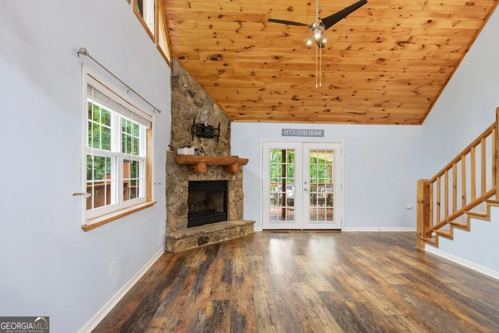 680 Hawthorne Ln Murphy, NC 28906