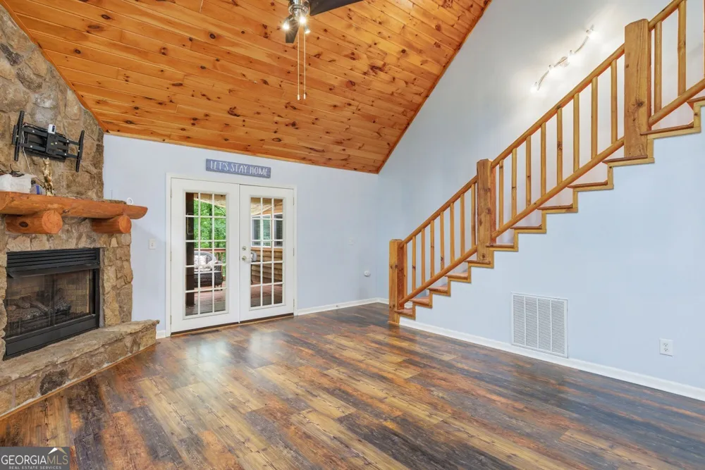 680 Hawthorne Ln Murphy, NC 28906