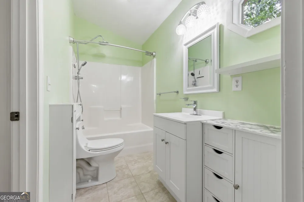 680 Hawthorne Ln Murphy, NC 28906