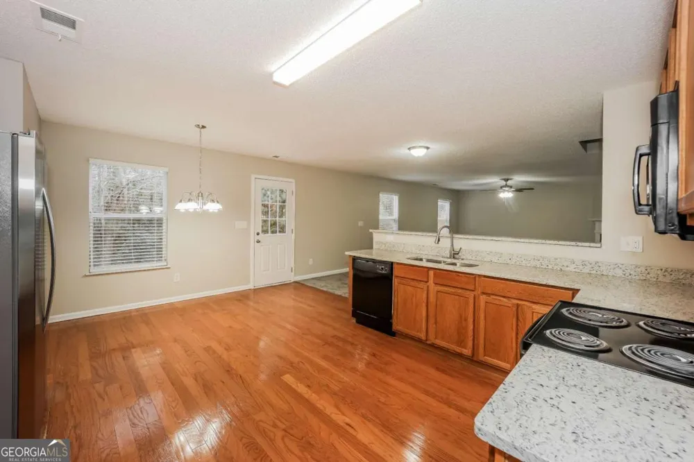 2021 Sweet Bay DR Villa Rica, GA 30180