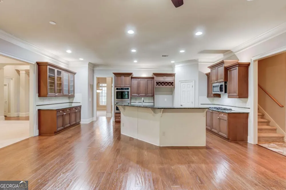 2843 White Azalea ST Buford, GA 30519